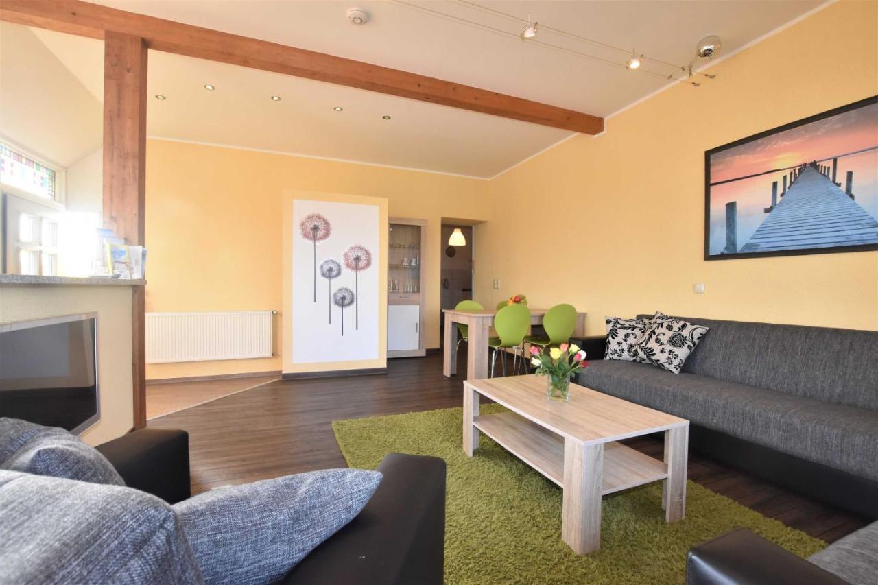 Ferienwohnungen Kleckerburg Mit Me Kägsdorf Exterior foto